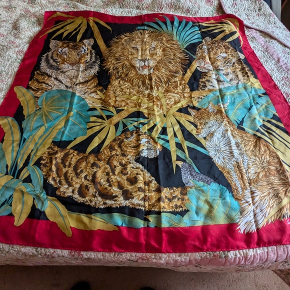 Ferragamo vintage silk scarf - Picture 2 of 7